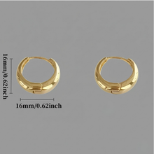 Load image into Gallery viewer, Gold hoop earrings from Luxe Treasures, minimalist vintage jewelry, round hoops with a sleek gold finish for everyday wear.