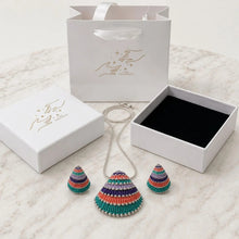 Load image into Gallery viewer, Multicolor beaded shell pendant necklace and earrings set in bohemian style jewelry by Luxe Treasures, featuring handcrafted beadwork and shells.
