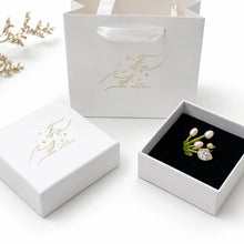 Load image into Gallery viewer, Elegant pearl flower ring with crystal accents by Luxe Treasures, showcased in a luxury gift box for women.